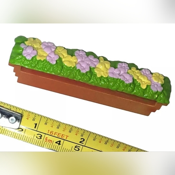 Calico Critters Cloverleaf Manor PLANTER - REPLACEMENT FLOWERS - Picture 1 of 2